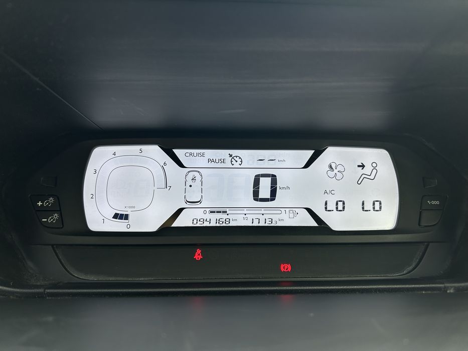 Citroën C4 Picasso 1.2 PureTech 130cv – 2015 | PREÇO ABAIXO DO MERCADO – Vendo com urgência!
