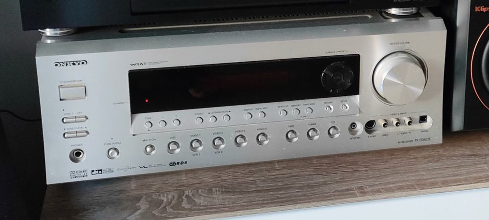 kino domowe 5.0 glośniki plus ampituner Onkyo