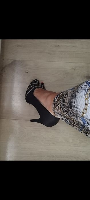 Buty, czulenka, szpilki czarne 41