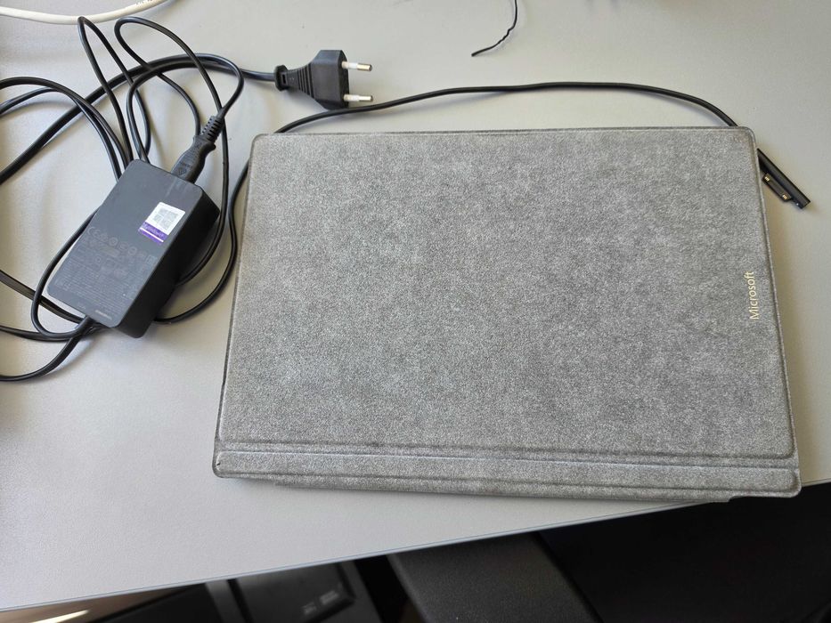 Microsoft Surface Pro 7