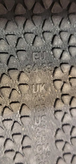 Buty do wody/dla dziecka roz 34+czepek