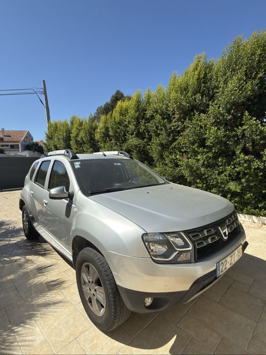 Dacia Duster SUV – Cinzento Prata