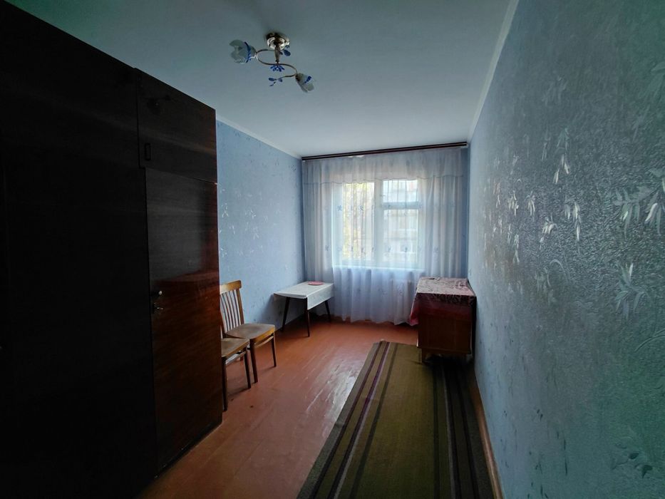 Продаж 2-кімнатної квартири в районі 700-річчя