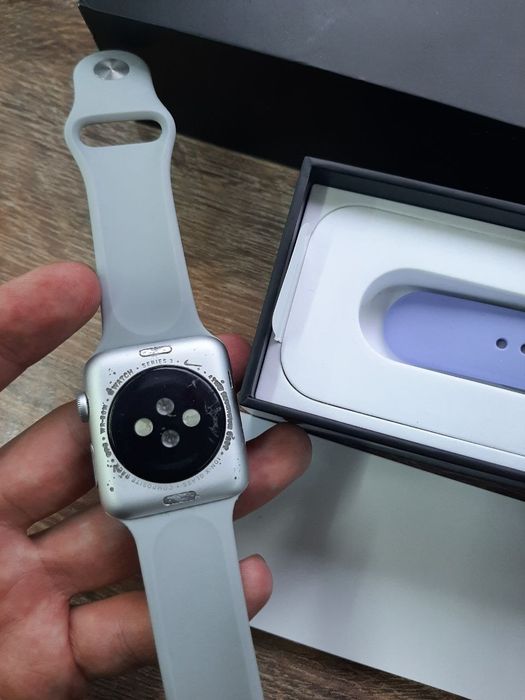 Apple Watch 3 42 Nike LTE Silver