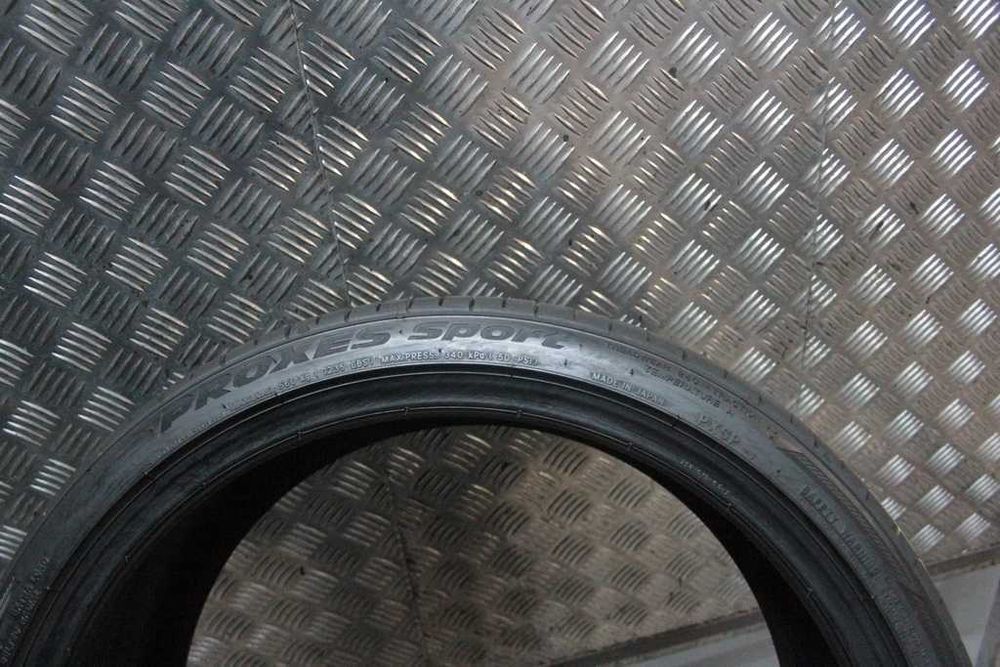 225/35/19 Toyo PROXES Sport 225/35 R19 88Y XL 2022r