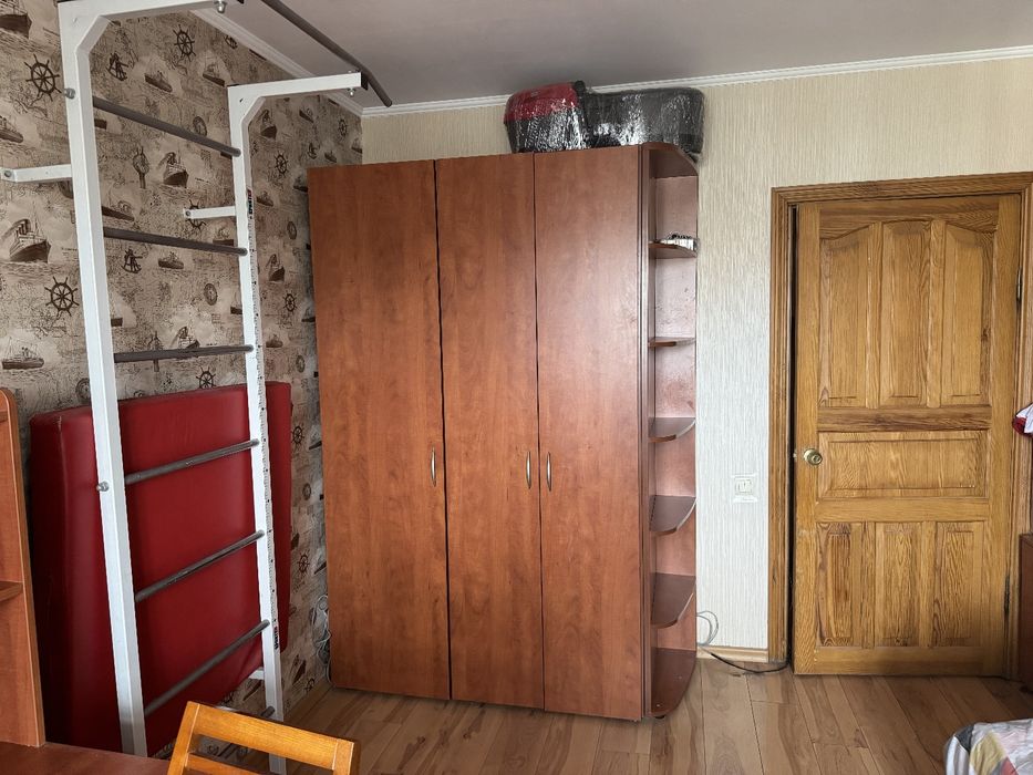 4-кім. Пр-т Григоренка Петра , Дарницький р-н  97 м. з ремонтом