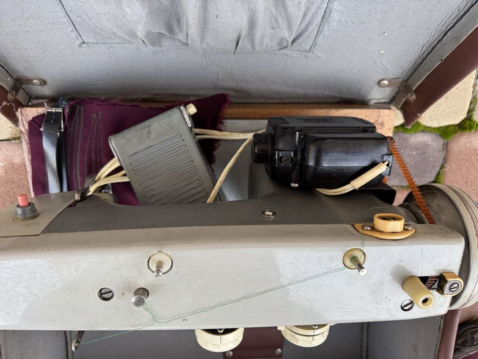 Швейна машинка Подольськ 142