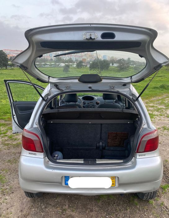 Toyota Yaris - económico e fiável