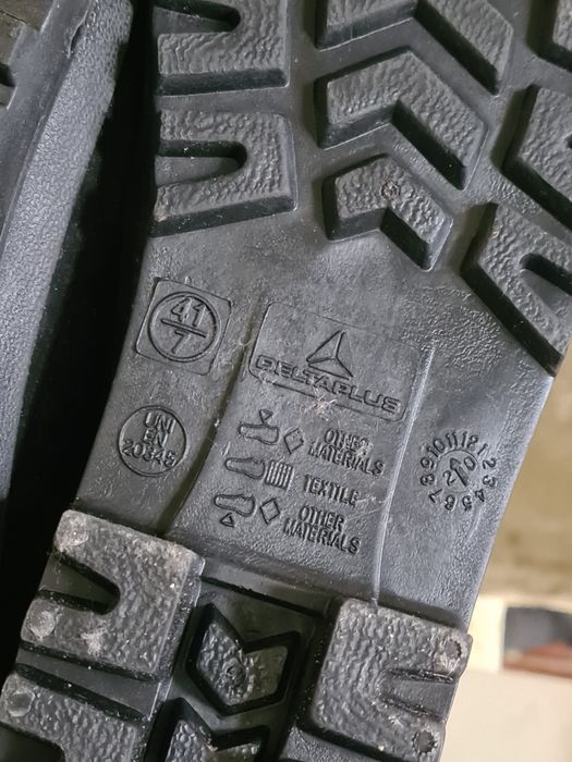 Чоботи гумові захисні Delta Plus 41 р. 39 р.