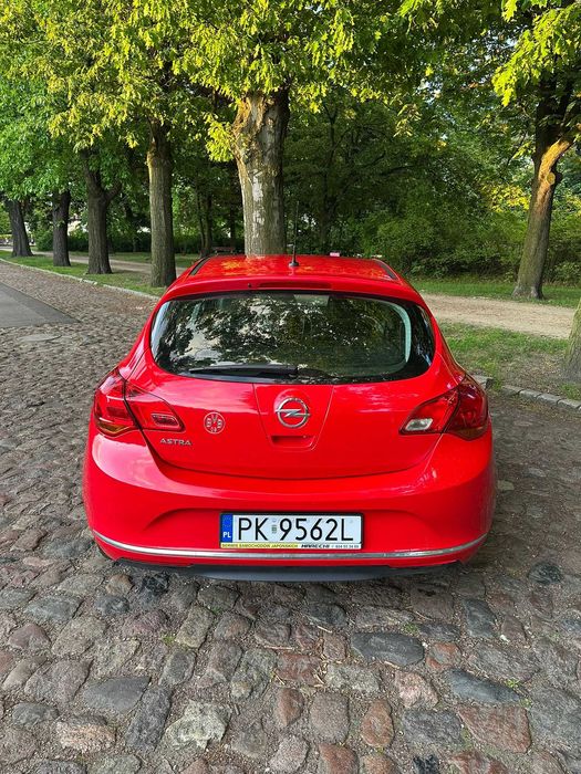 Opel Astra J, 2015, przebieg poniżej 99 tys. km., 1.6 benzyna 115 KM