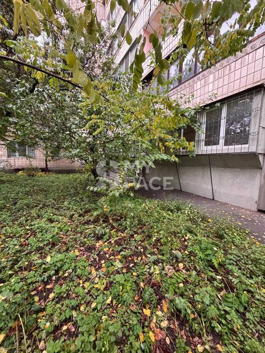 Продаж приміщення на вул. Янгеля, 4 100м Шулявська КПІ