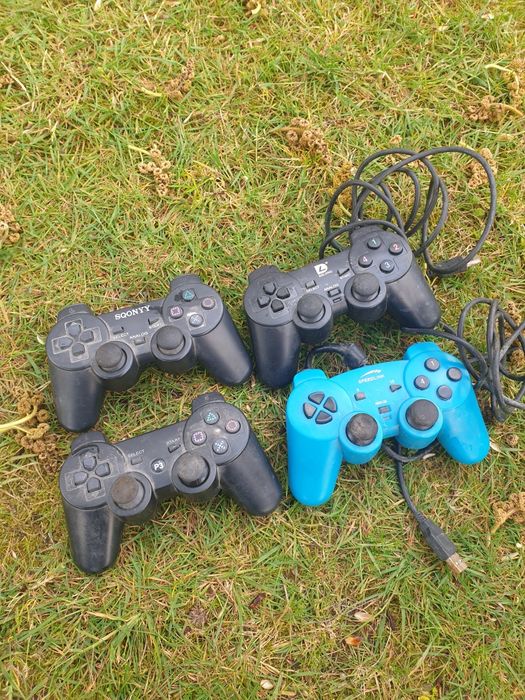 Playstation 3 fat + comandos (peças)