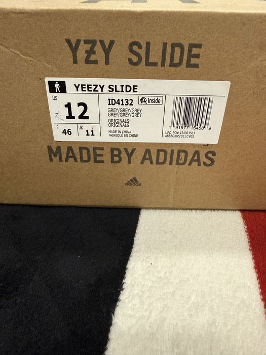 Adidas yeezy Slide