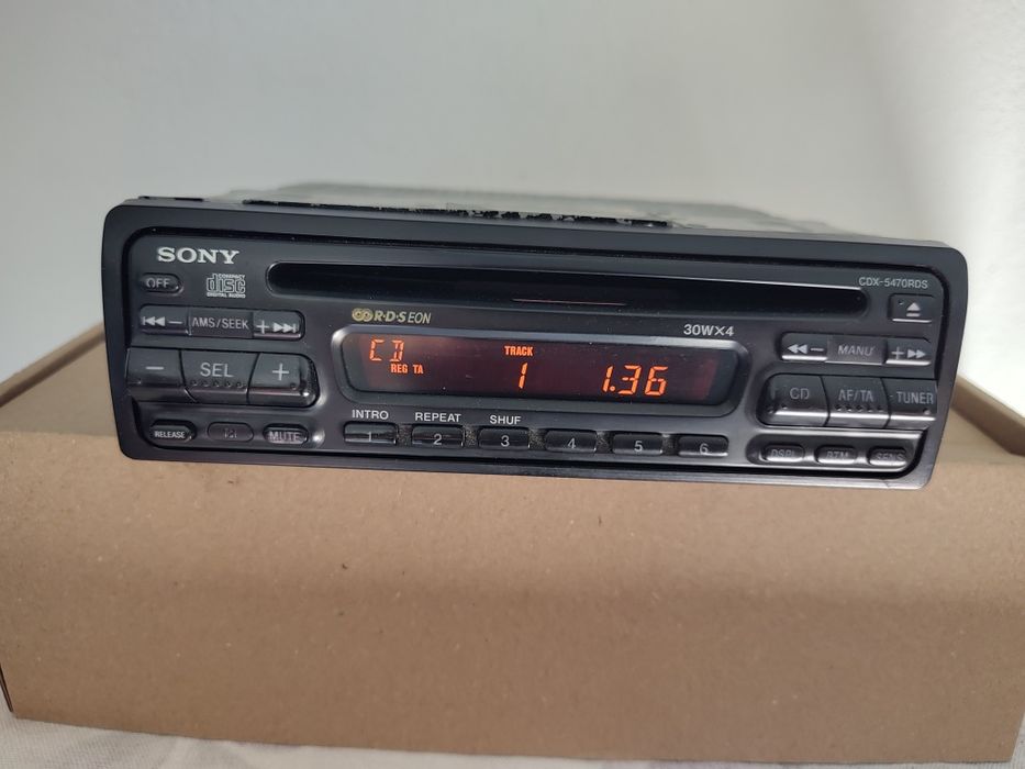 Radio samochodowe Sony CDX-5470RDS dwa kolory podświetlenia lata 90
