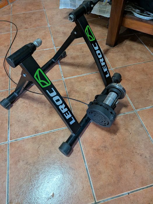 Rolos de treino LEROC como novos