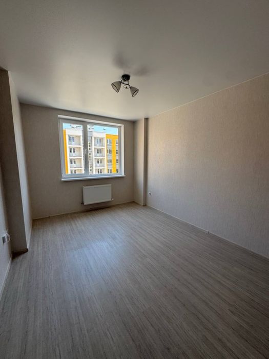 Продам 1 кімнатну квартиру 7 небо з кладовкою