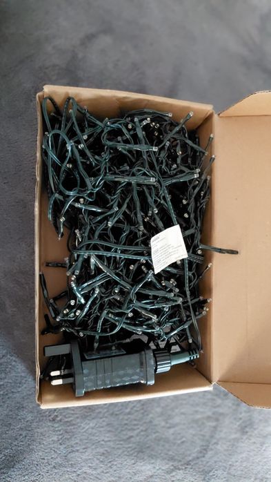 Lampki choinkowe LED 500 – ciepłe światło, Budala