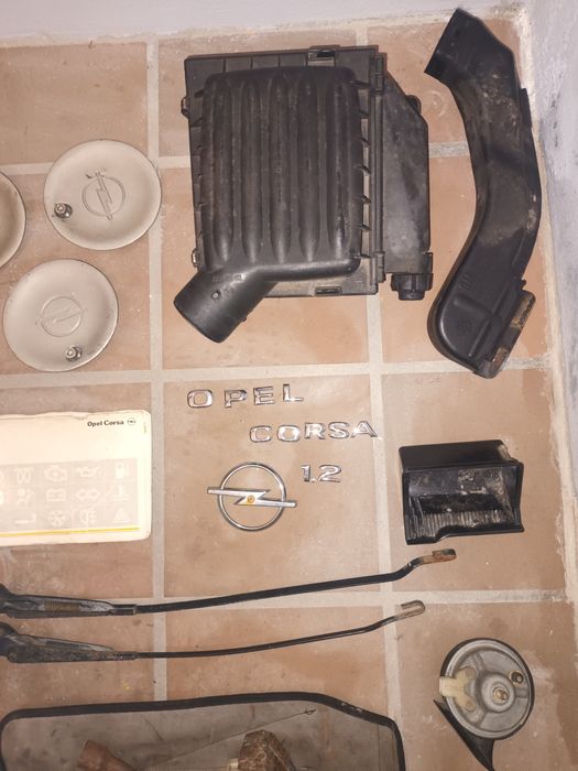peças para Opel Corsa b 1.5 de 1994 a 1999
- grelhas pára-brisa