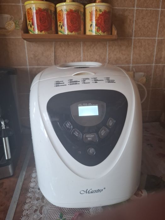 Продам хлібопічку Maestro