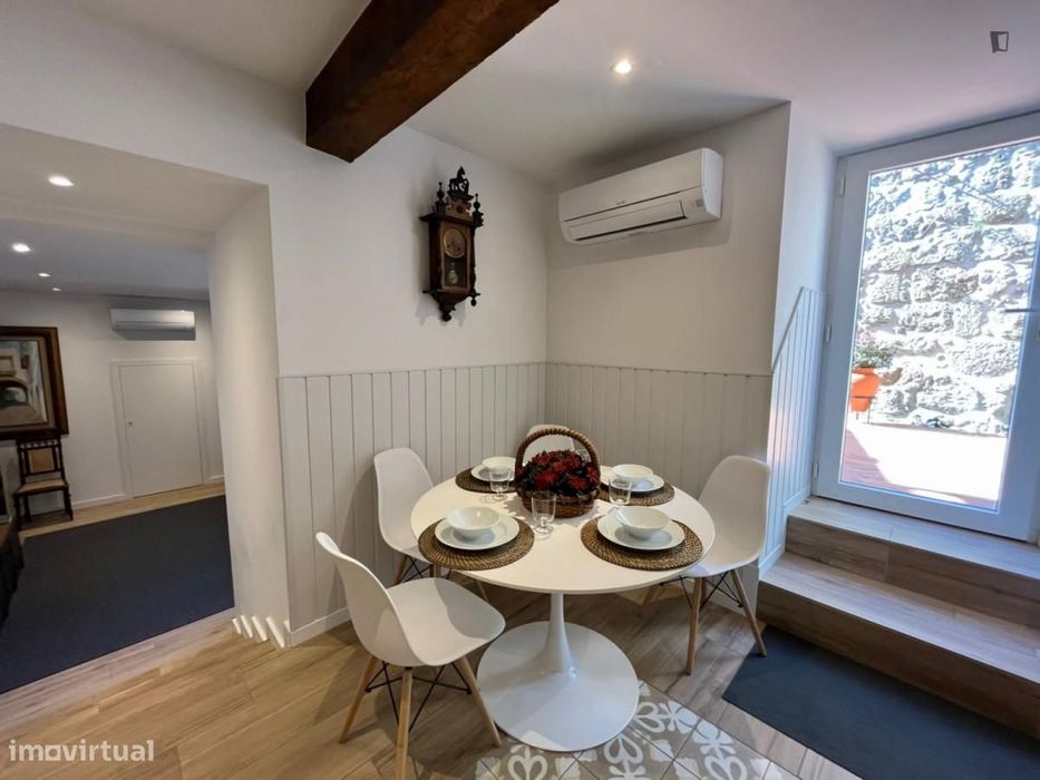 Apartamento com 2 quartos - localizado em Guimaraes