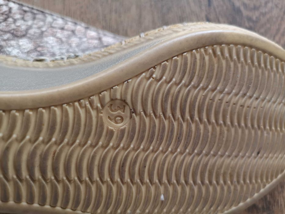 Buty damskie firmy VENEZIA rozmiar 39.