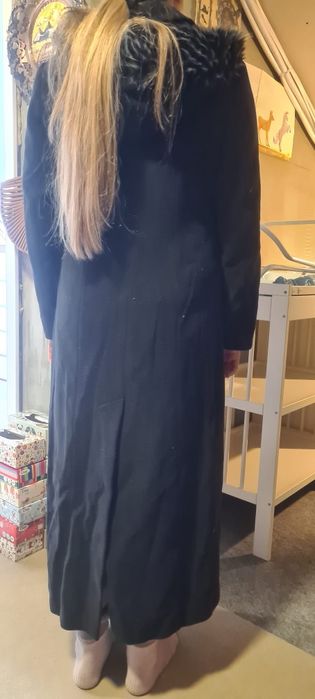 Sprzedam plaszcz cieply rozmiar 42, wełna i kaszmir