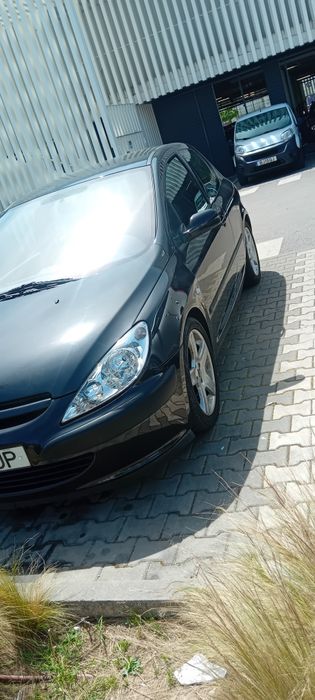 Peugeot 307 2.0 em bom estado geral