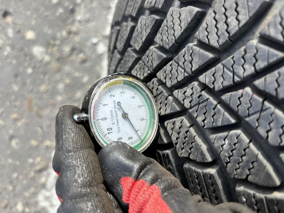 Шини  205/60 R16 Bridgestone зима 2022/21 рік 7,3/7 мм