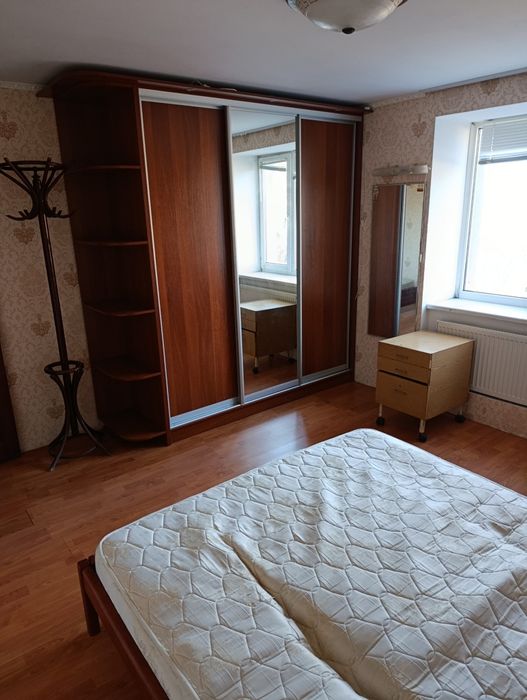 Продам 4х кімнатну 2рівневу квартиру в двоквартирному будинку