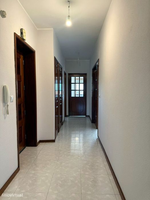 T2 com varanda e elevador em Paranhos, junto à Costa Cabral