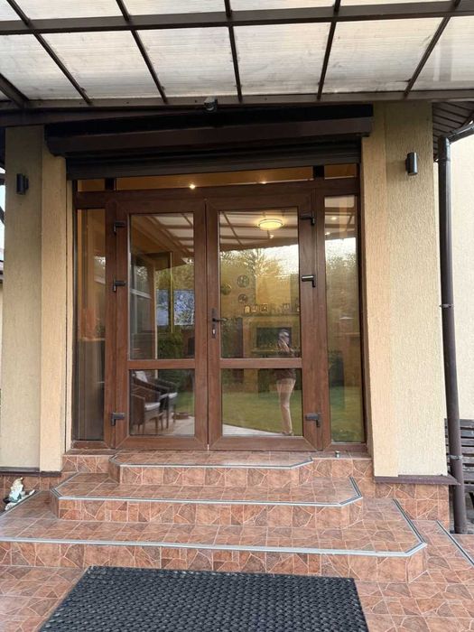 Київ Садова Осокорки р-н Шлюз №2 єроремонт будинок без комісії