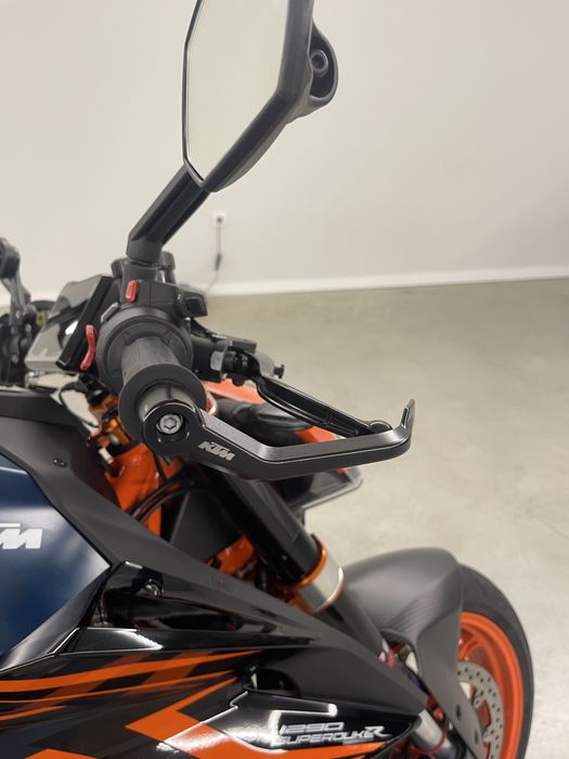 KTM 1290 Super Duke R EVO – 2023 — 180cv