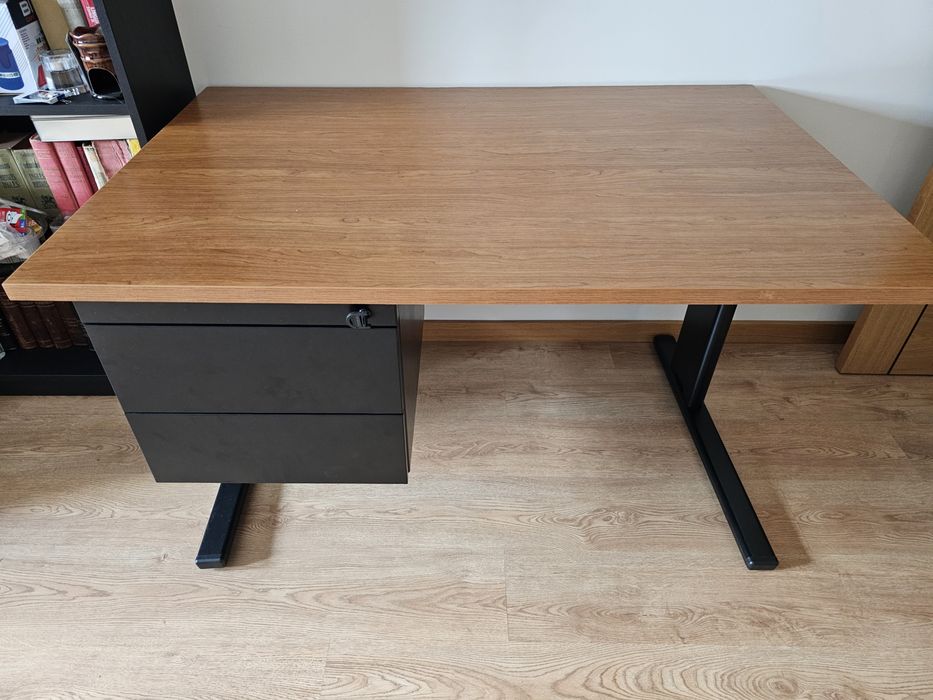 Secretária de escritório 120 × 80 cm com gaveteiro