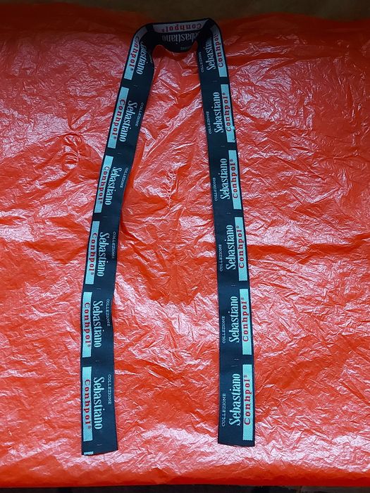 Pasmanteria Taśma z metkami wszywki