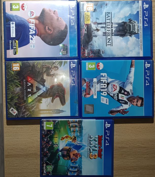 Zestaw 5 gier na PS4 stan bardzo dobry