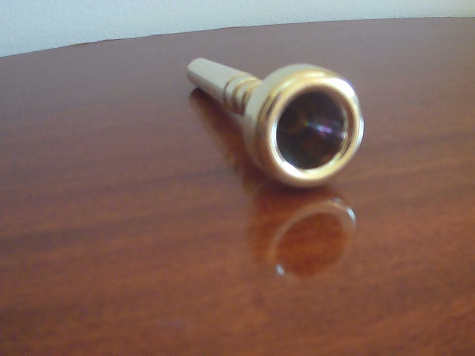 Bocal de trompete Vincent Bach 5V dourado