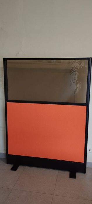 Divisórias de escritório.