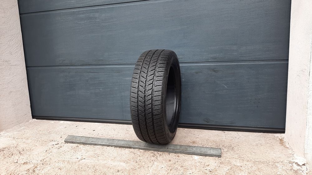 Continental 225/55 R17 C VanContact Winter 2022