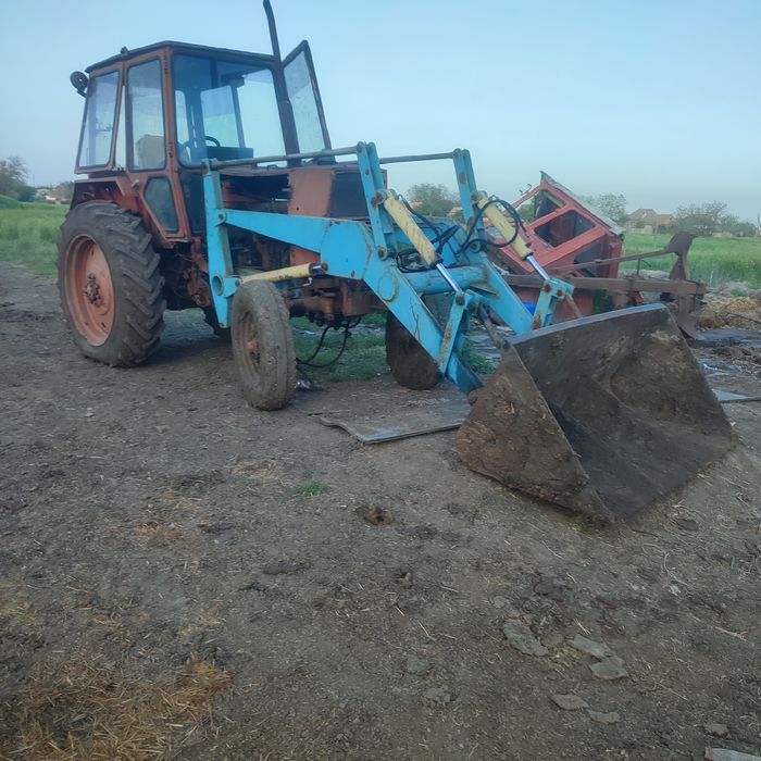 Продаж ЮМЗ з куном