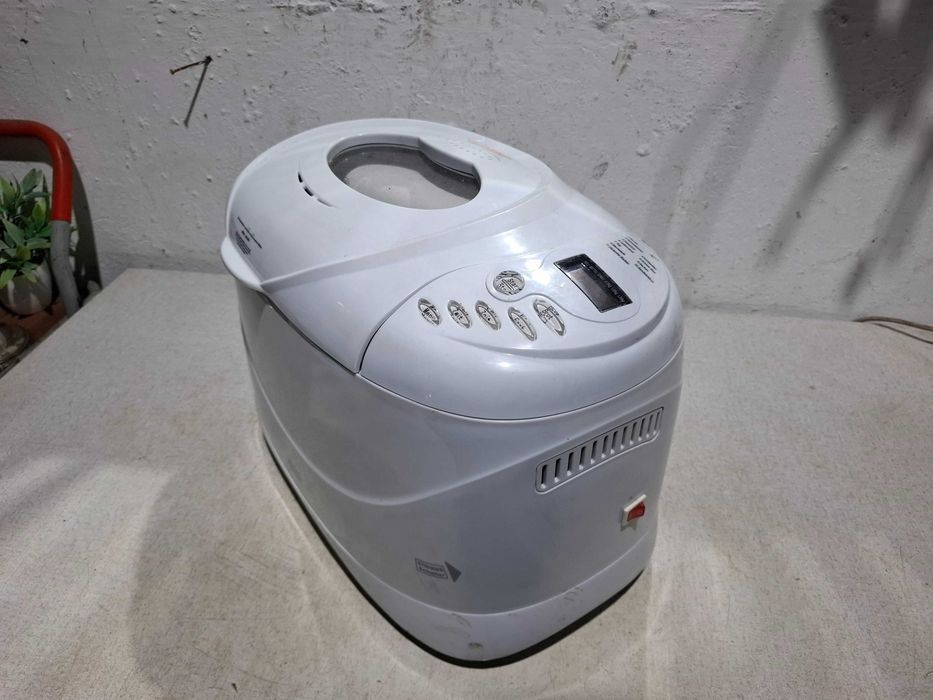 Automat do pieczenia chleba, 850 W, 1,35 kg ciasta, 11 programów, nowy