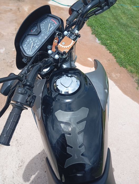 Moto Honda NX4 falcon