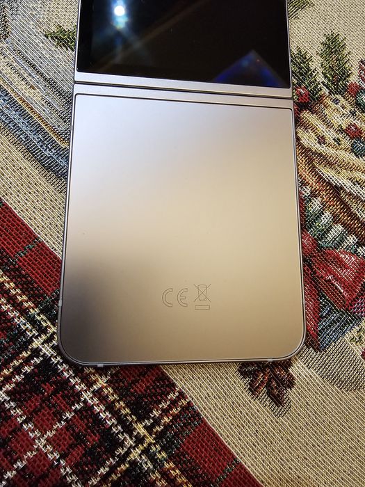 Samsung Flip6 12/512