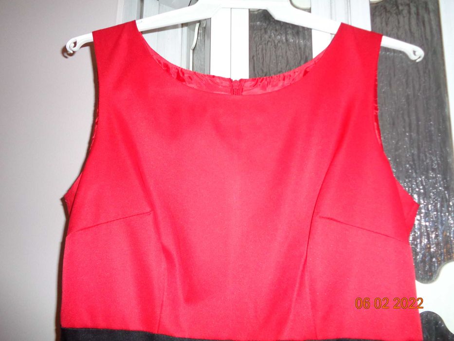 Sprzedam sukienkę .