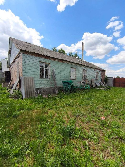 Продаж комерційного приміщення на трасі Чернігів – Київ (Количівка)