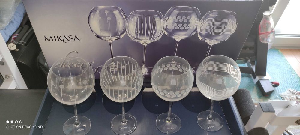 Novo preço para 4 Copos cristal rigorosamente novos para quem gosta de gin