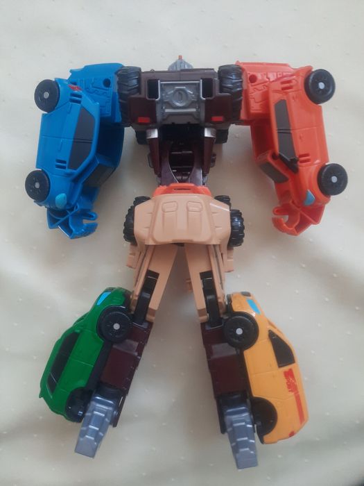 Тобот Гига 7. 6 машинок и вертолет.