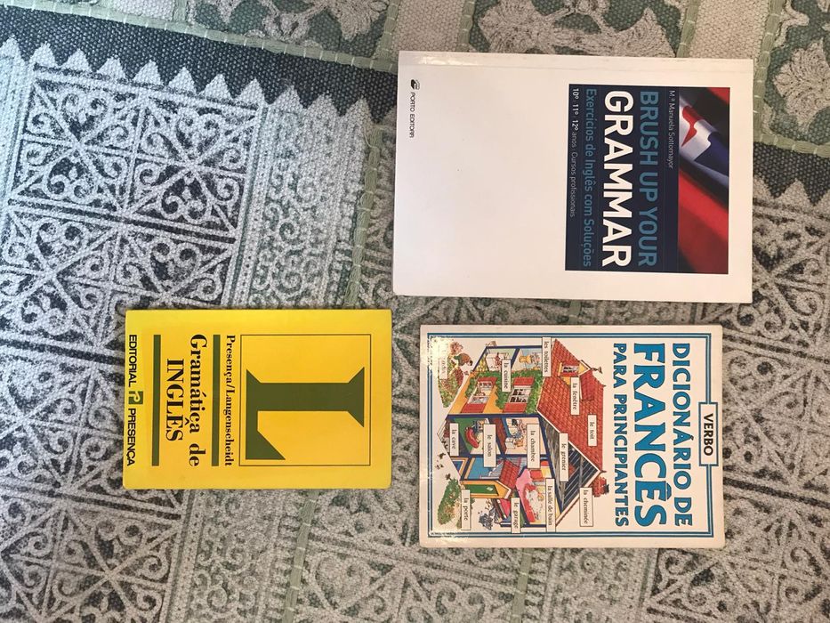Varios dicionário e gramáticas preços desde 5€