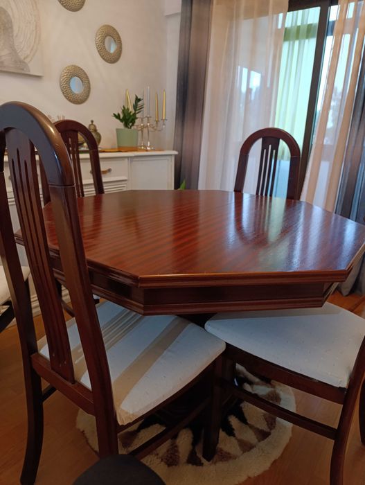 Mesa sala e cadeiras