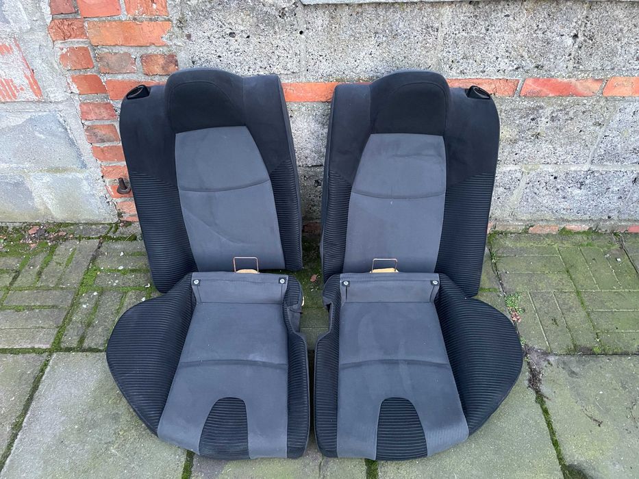 Kanapa Mazda RX8 Welur