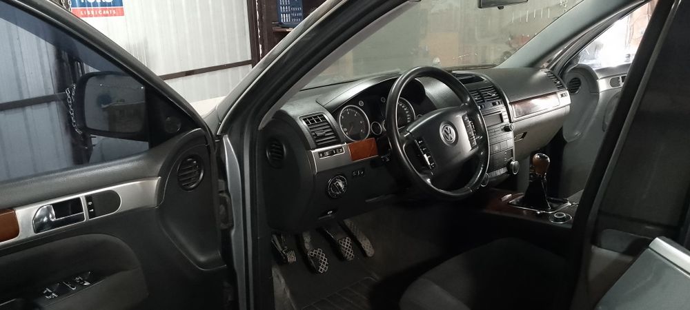 Volkswagen Touareg 2.5 TDI